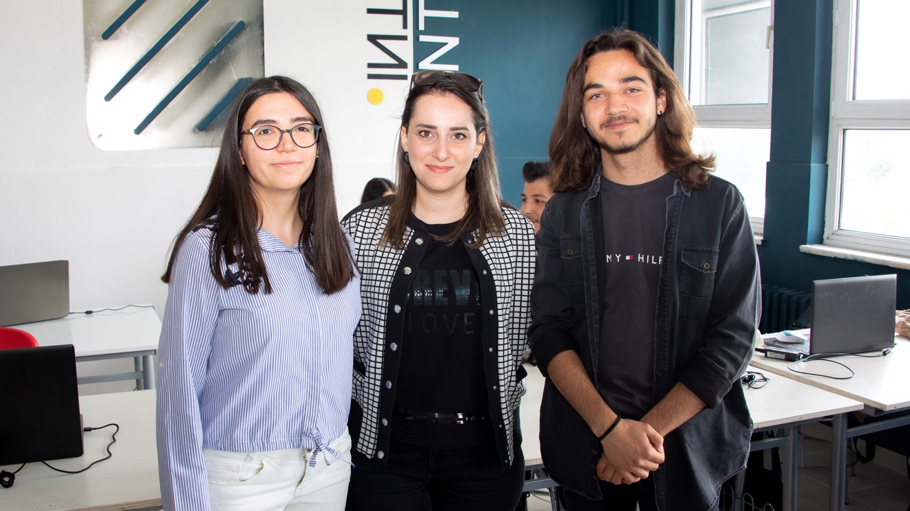 Görme engelliler için sesli kütüphane çalışması